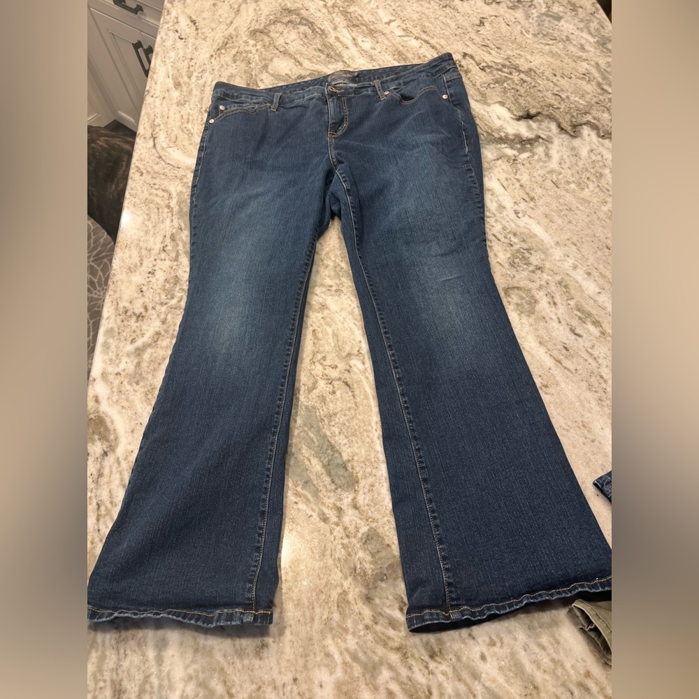 Torrid Vintage Stretch Mid Rise Slim Boot Denim Jeans Size‎ 18S